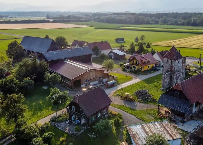 Schlossbauer * Spielberg Bei Knittelfeld